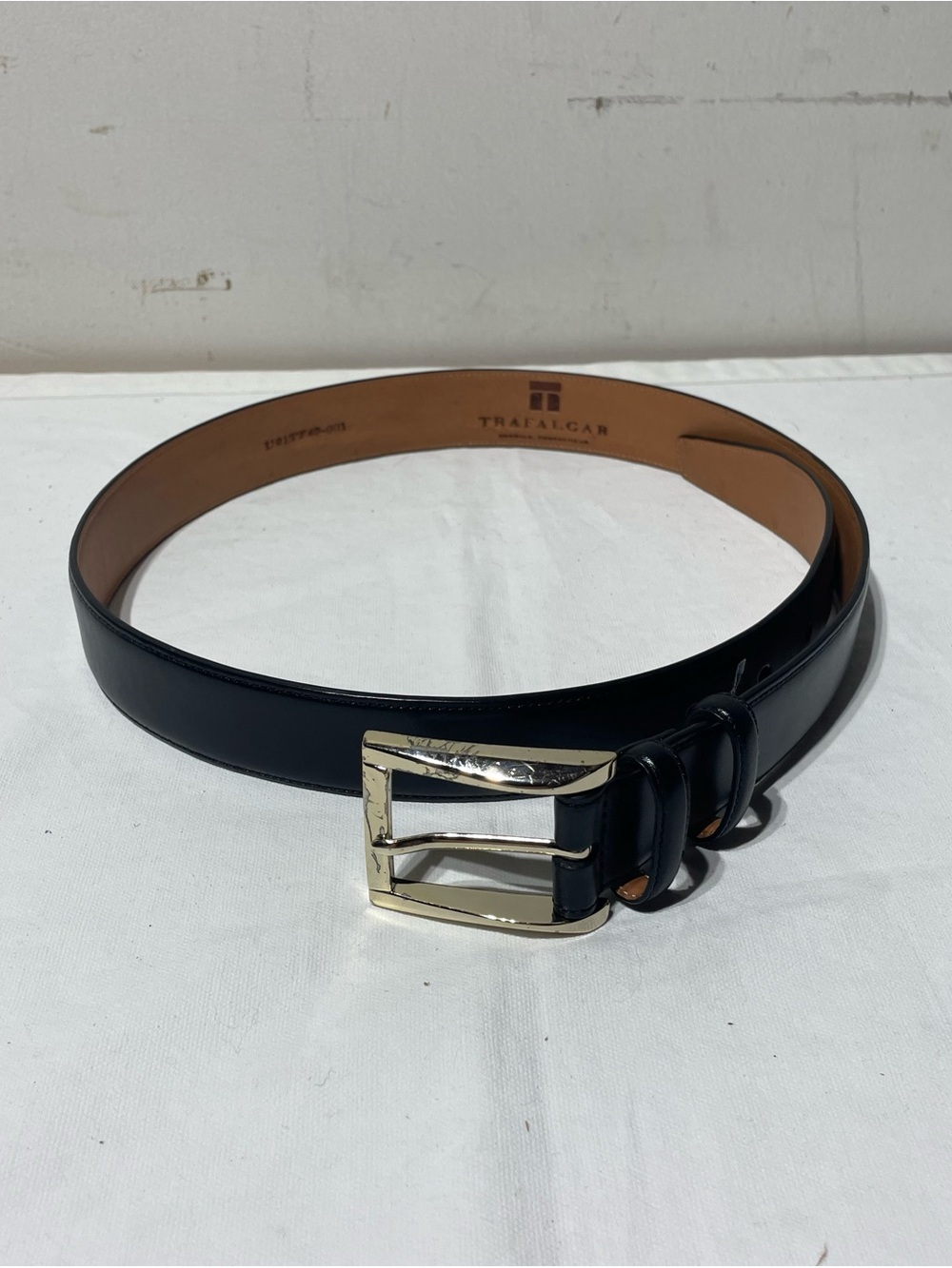 Trafalgar Mens Belt Size 32 Black Cortina Leather